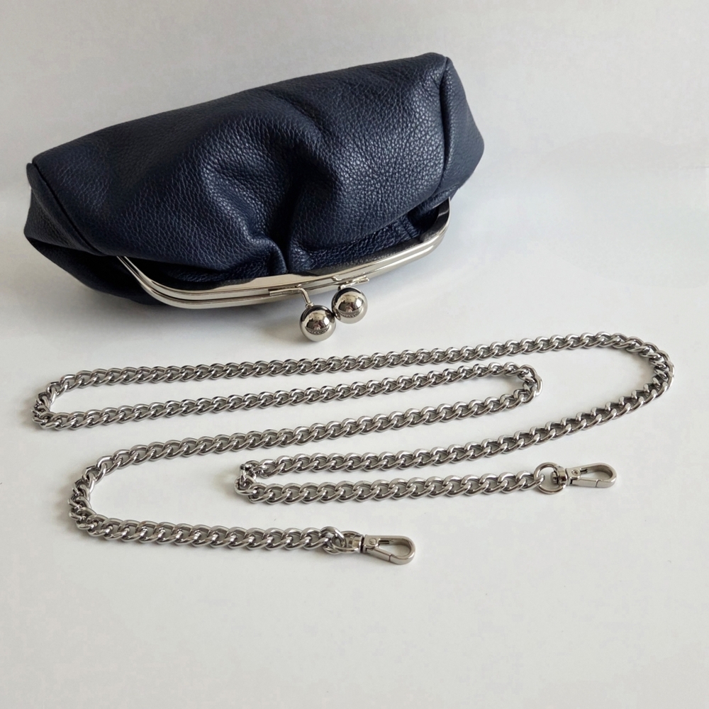 Italian Leather Navy Kisslock Clutch With Removable Silver Crossbody Chain, New - Picture 14 of 16